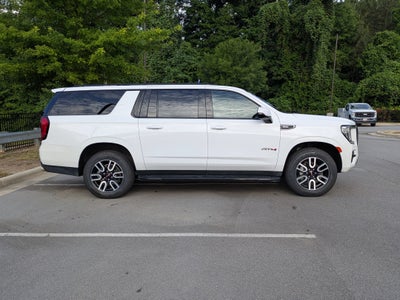 2023 GMC Yukon XL AT4
