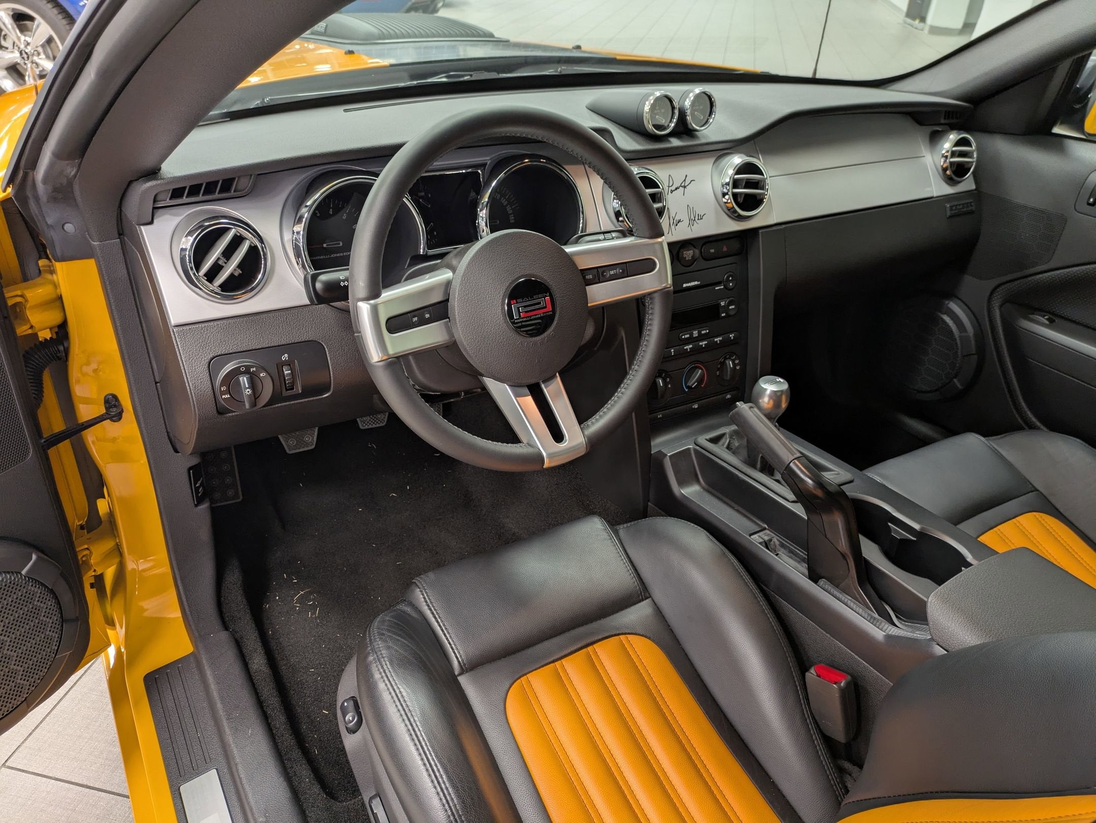 2007 Ford Mustang Saleen Parnelli Jones