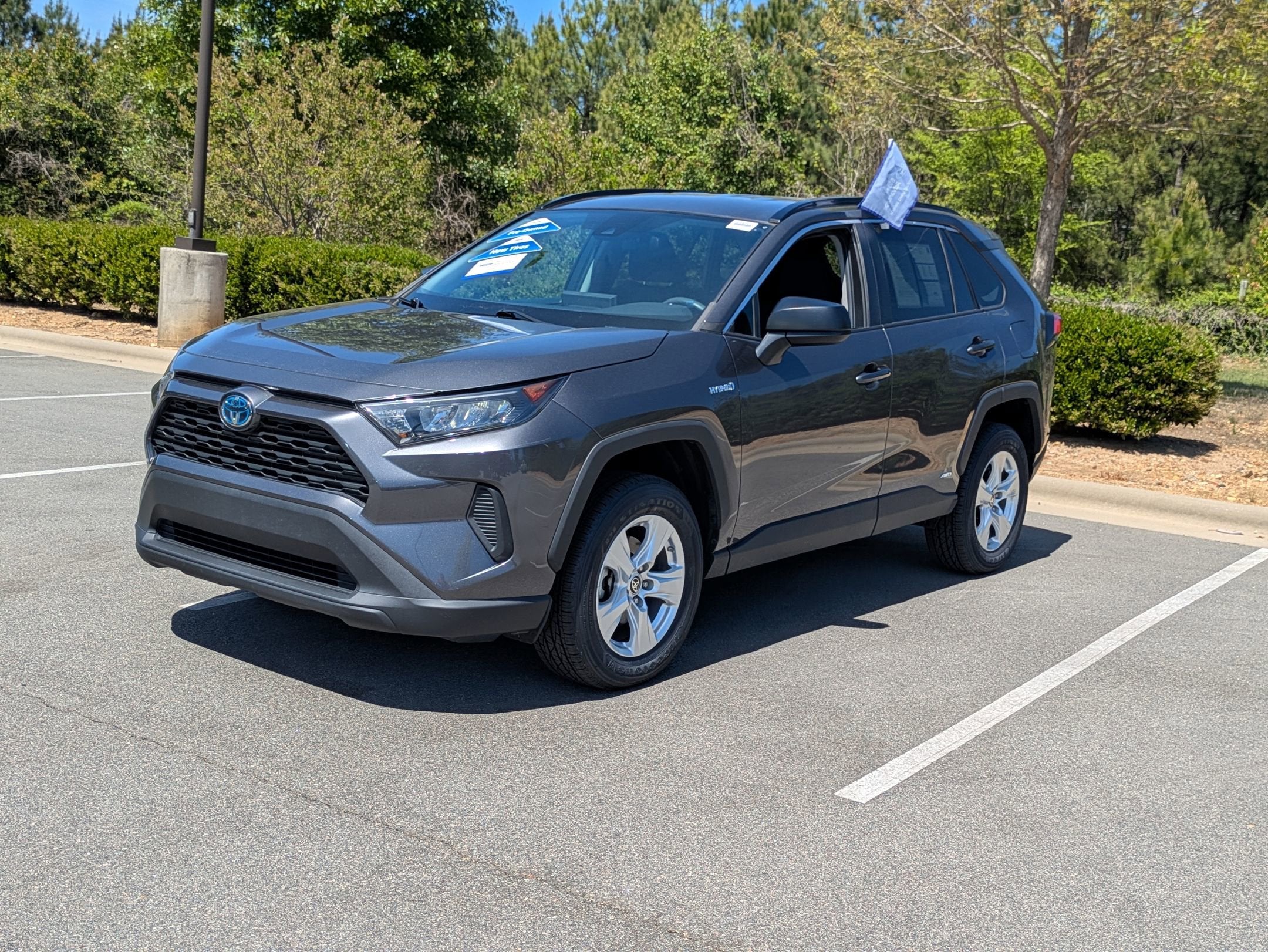 2021 Toyota RAV4 Hybrid LE