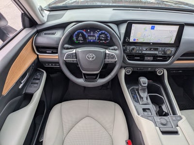 2025 Toyota Grand Highlander Hybrid Limited