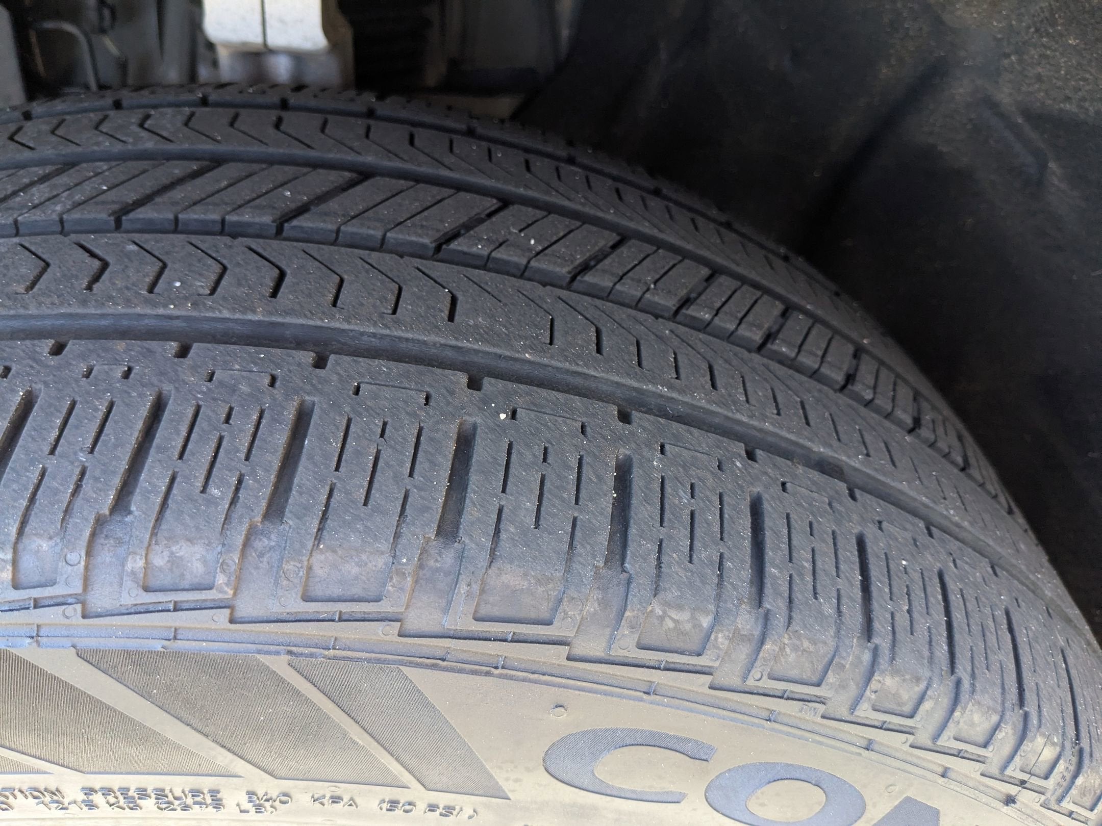 2024 Land Rover Defender X-Dynamic SE