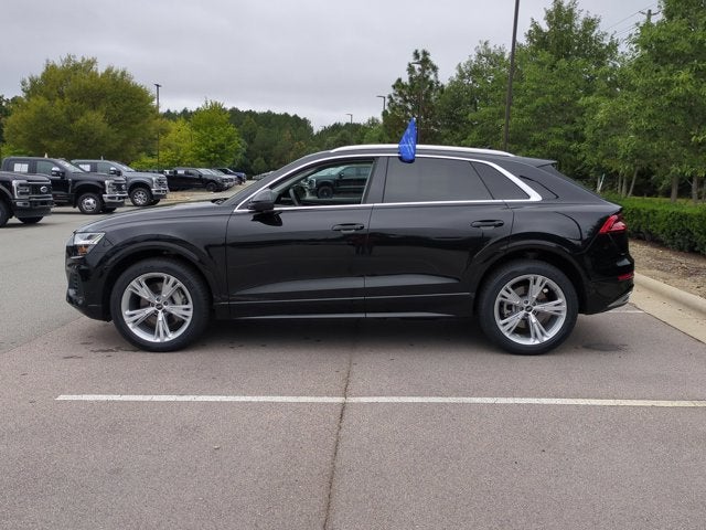 2023 Audi Q8 Premium Plus