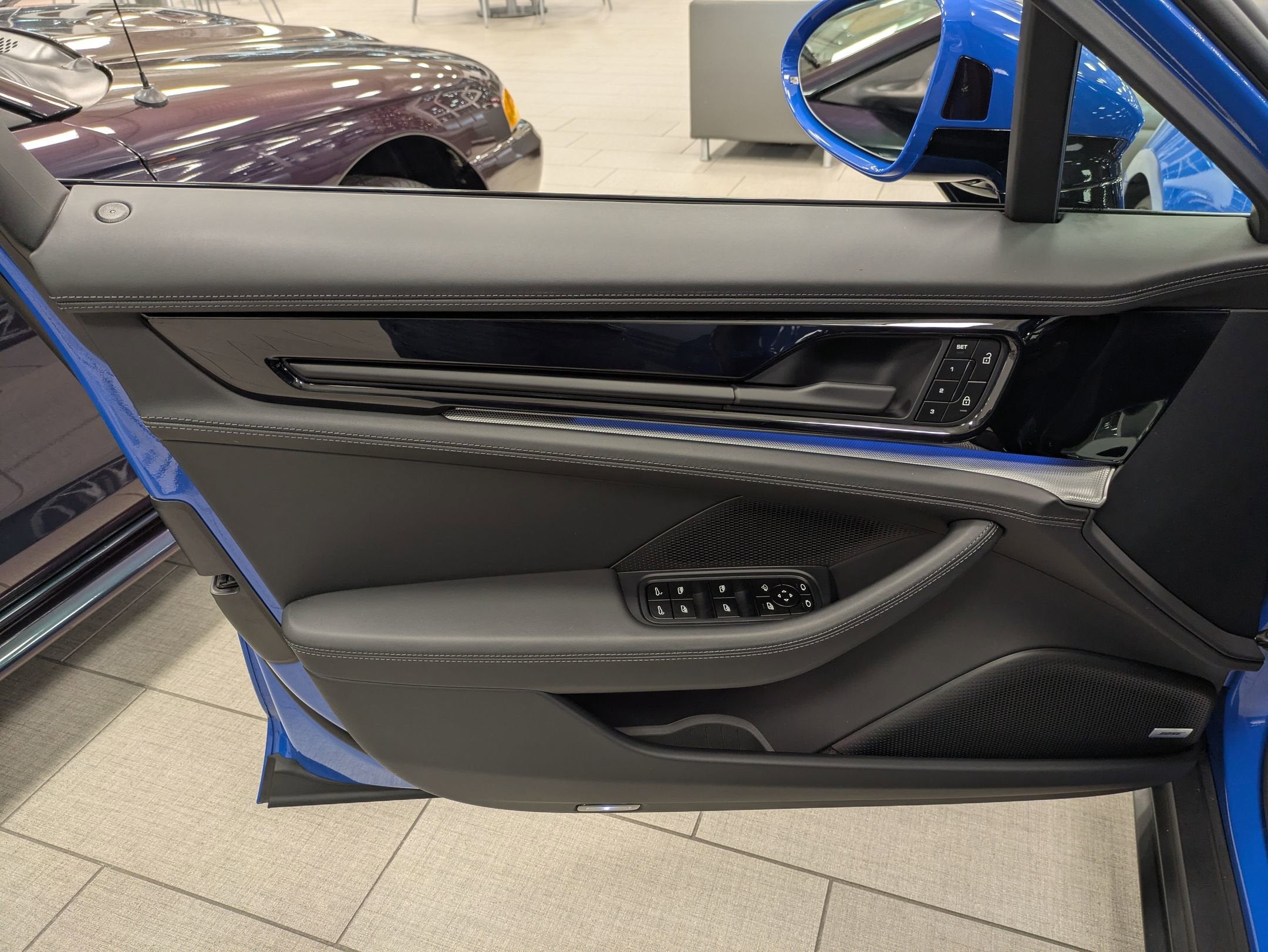 2024 Porsche Panamera 4