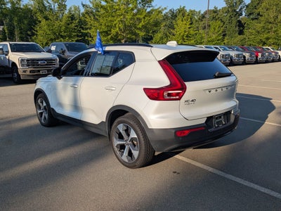 2023 Volvo XC40 Ultimate Dark Theme