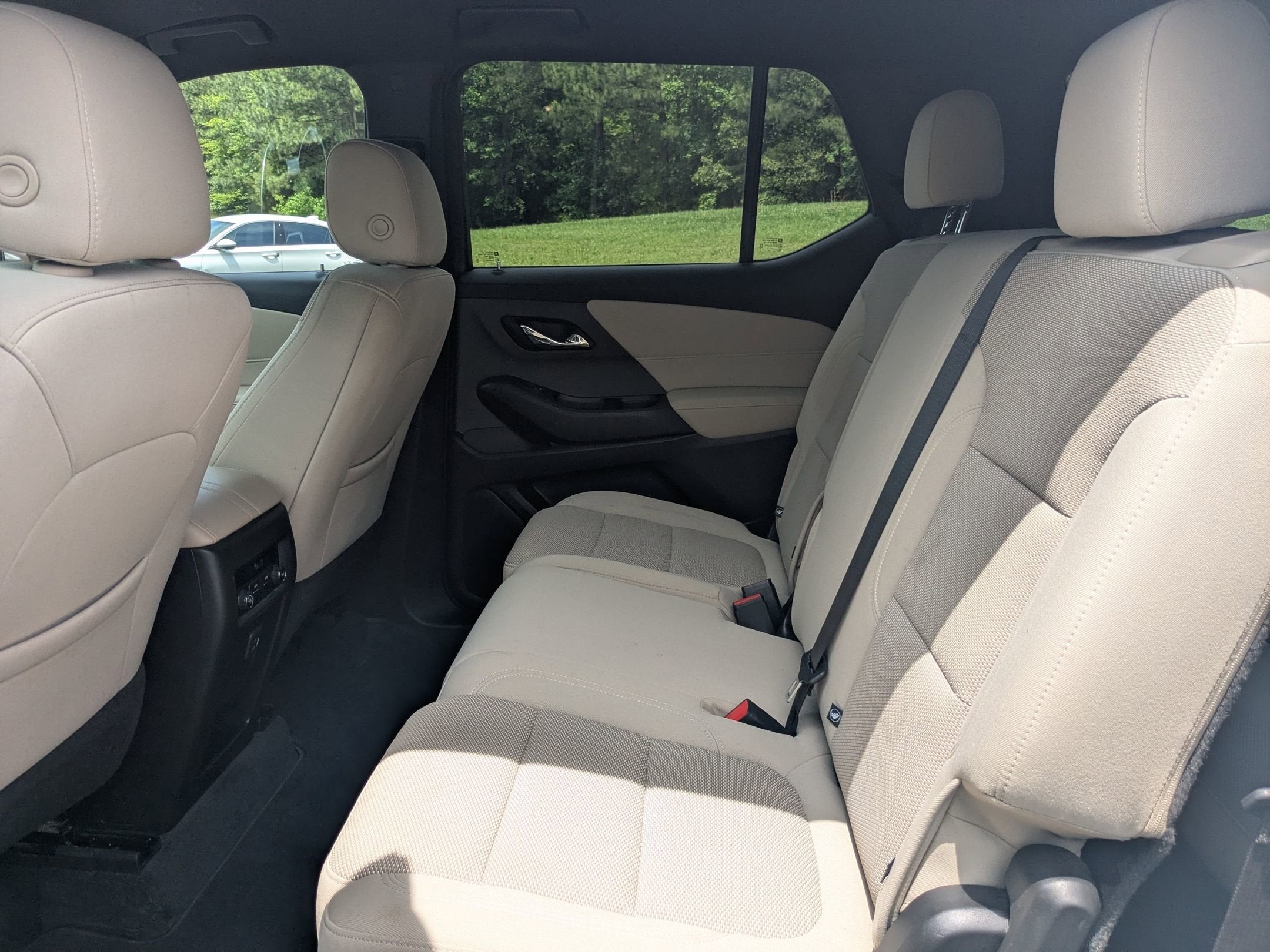 2022 Chevrolet Traverse LS