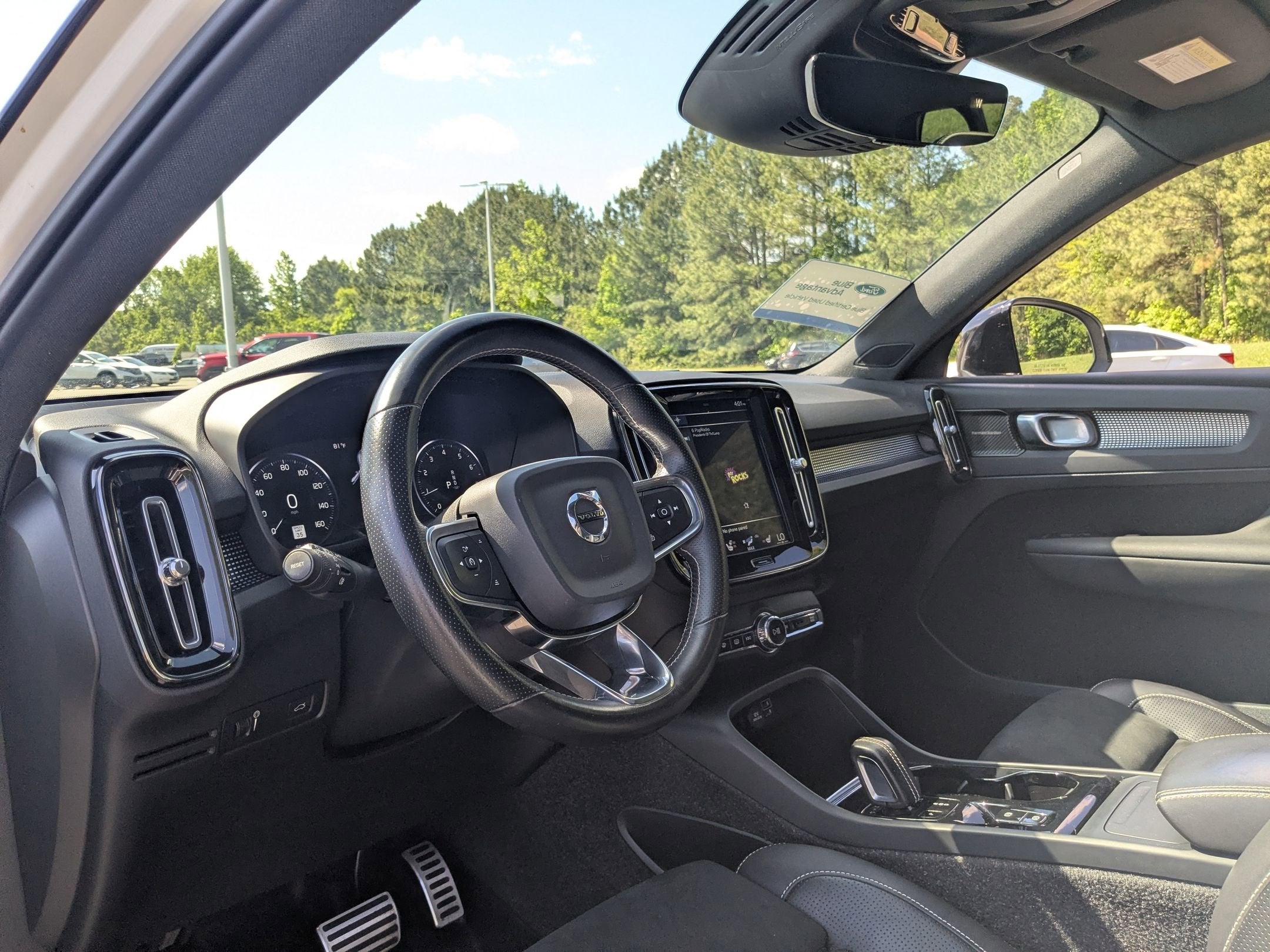 2021 Volvo XC40 R-Design