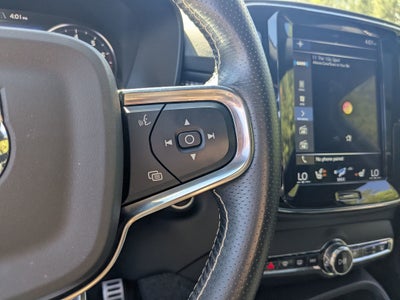 2021 Volvo XC40 R-Design