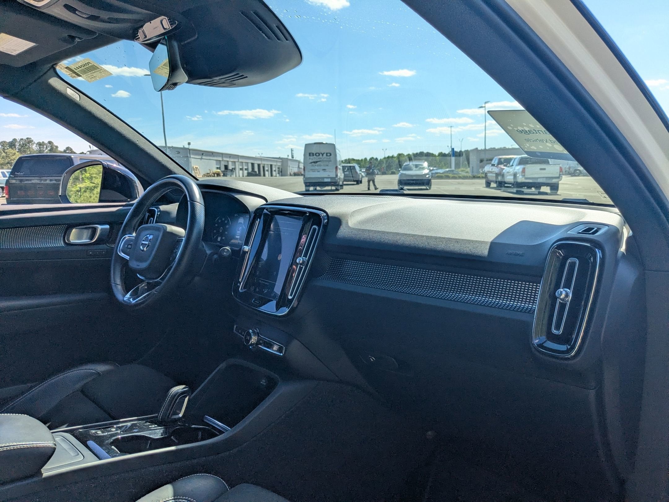 2021 Volvo XC40 R-Design