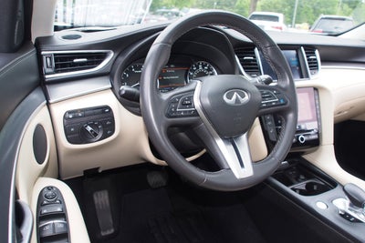 2022 INFINITI QX50 LUXE