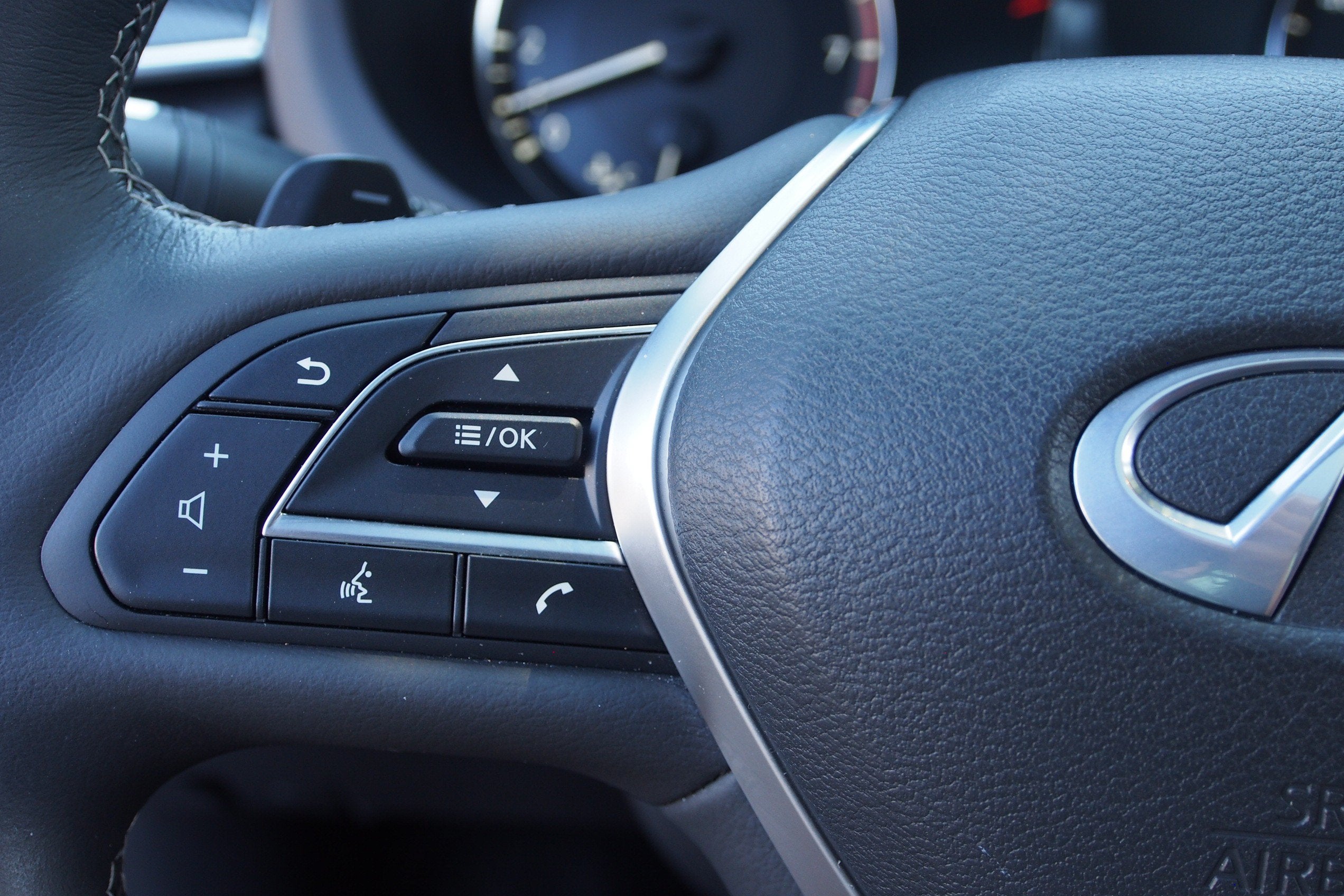 2023 INFINITI QX50 SPORT