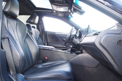 2023 Lexus ES ES 300h F SPORT Handling