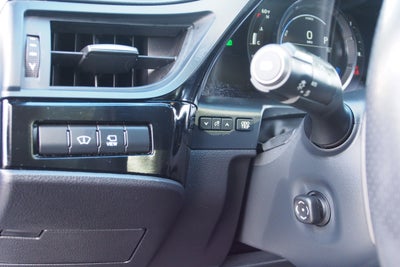 2023 Lexus ES ES 300h F SPORT Handling