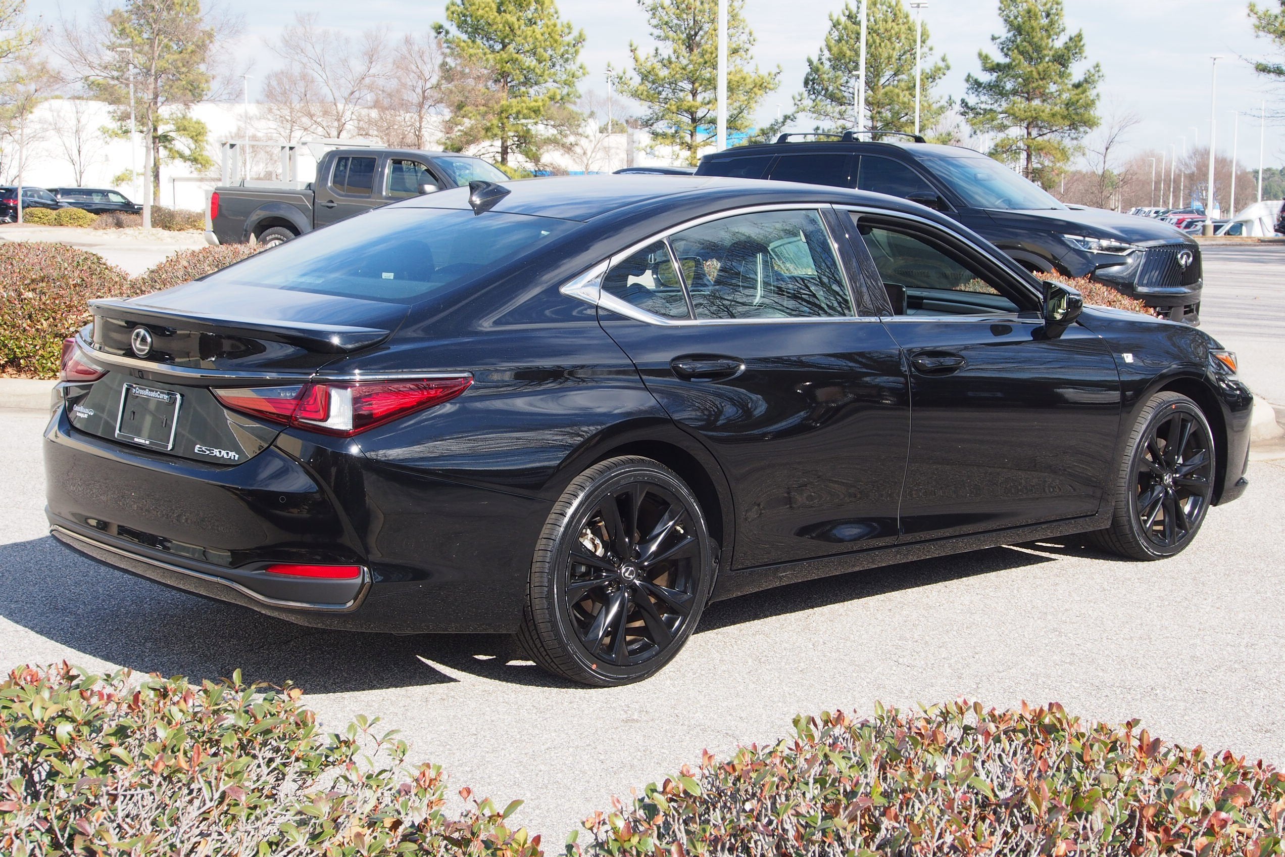2023 Lexus ES ES 300h F SPORT Handling