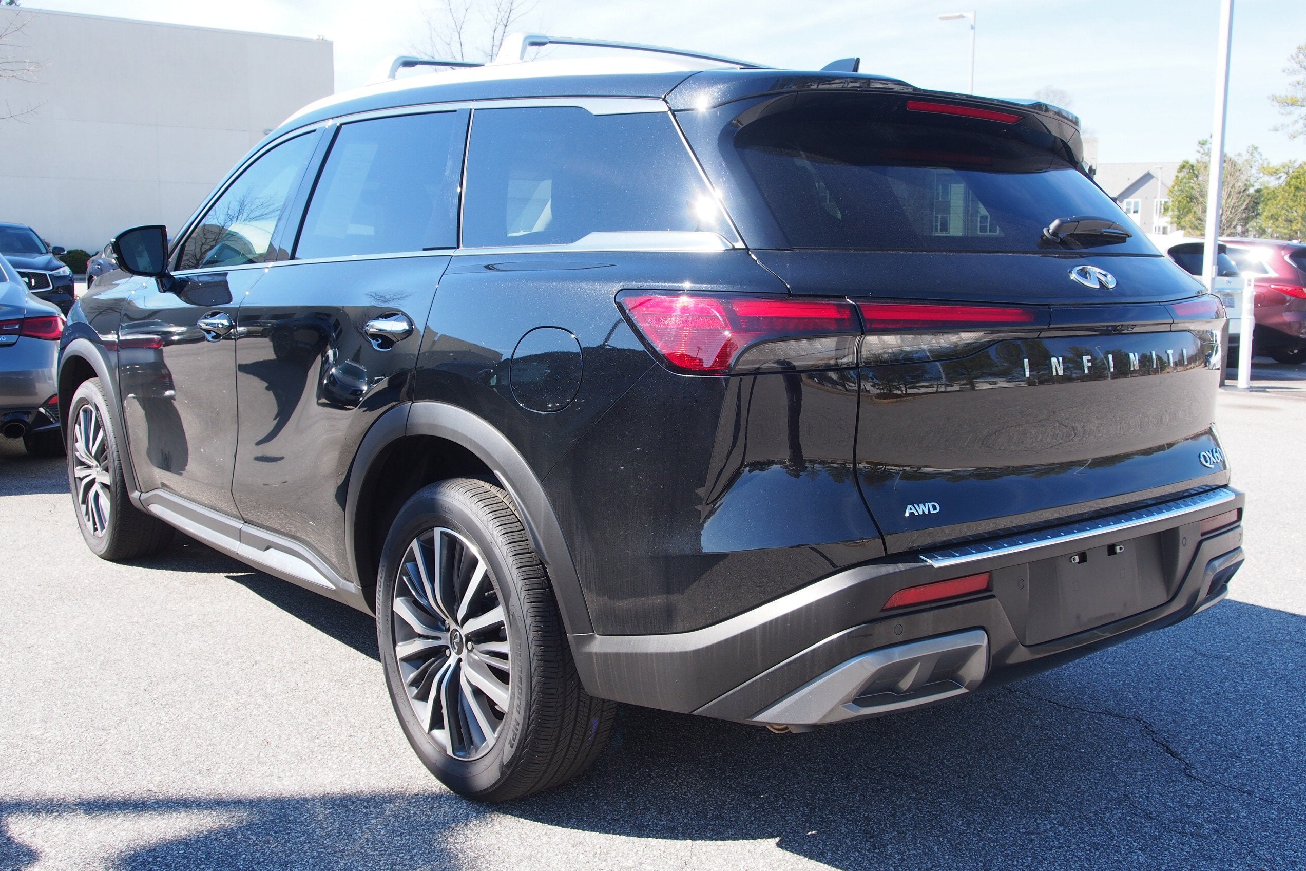 2025 INFINITI QX60 SENSORY