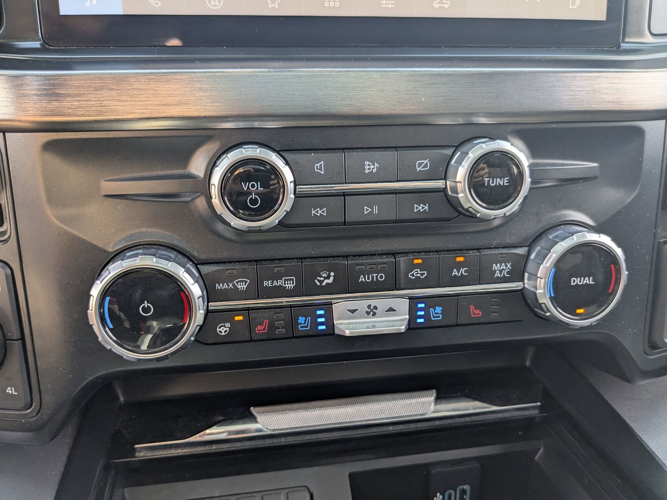 2023 Ford Super Duty F-250 SRW LARIAT