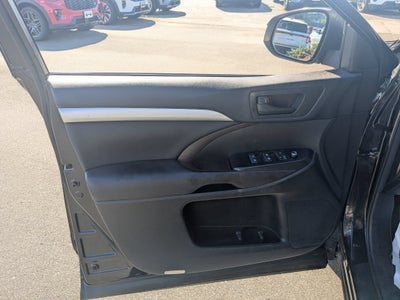 2016 Toyota Highlander LE Plus