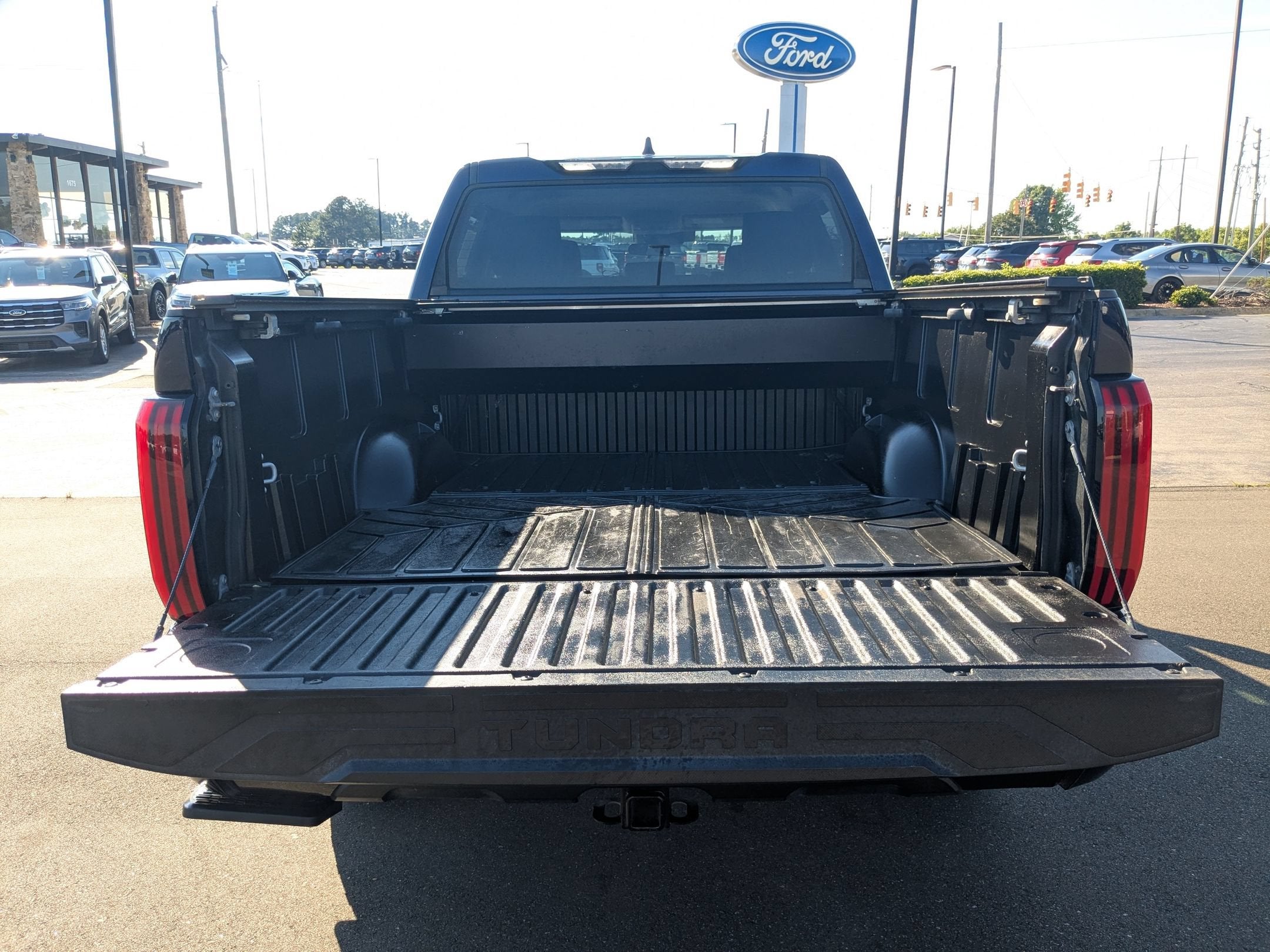 2022 Toyota Tundra 4WD SR5