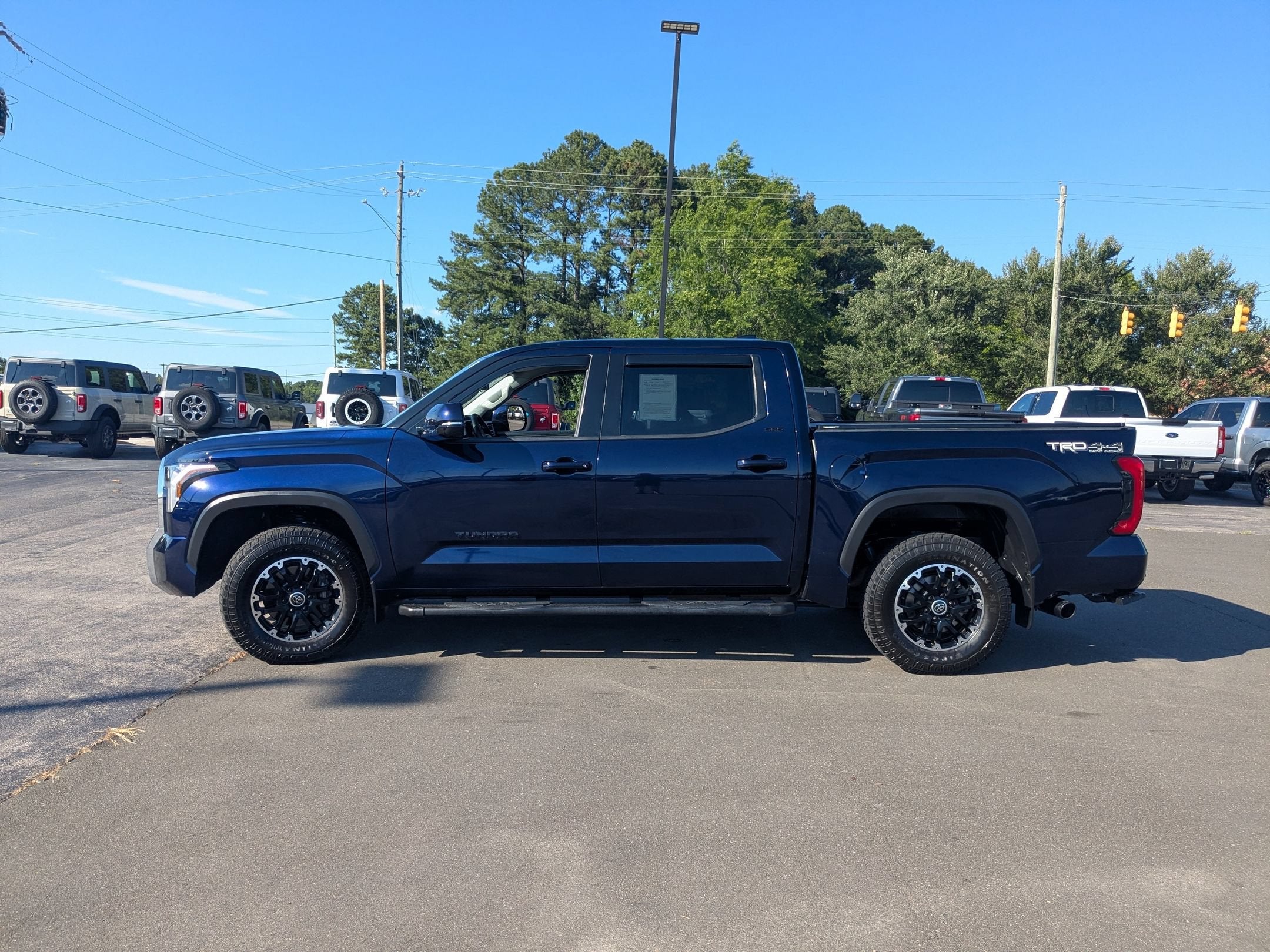 2022 Toyota Tundra 4WD SR5