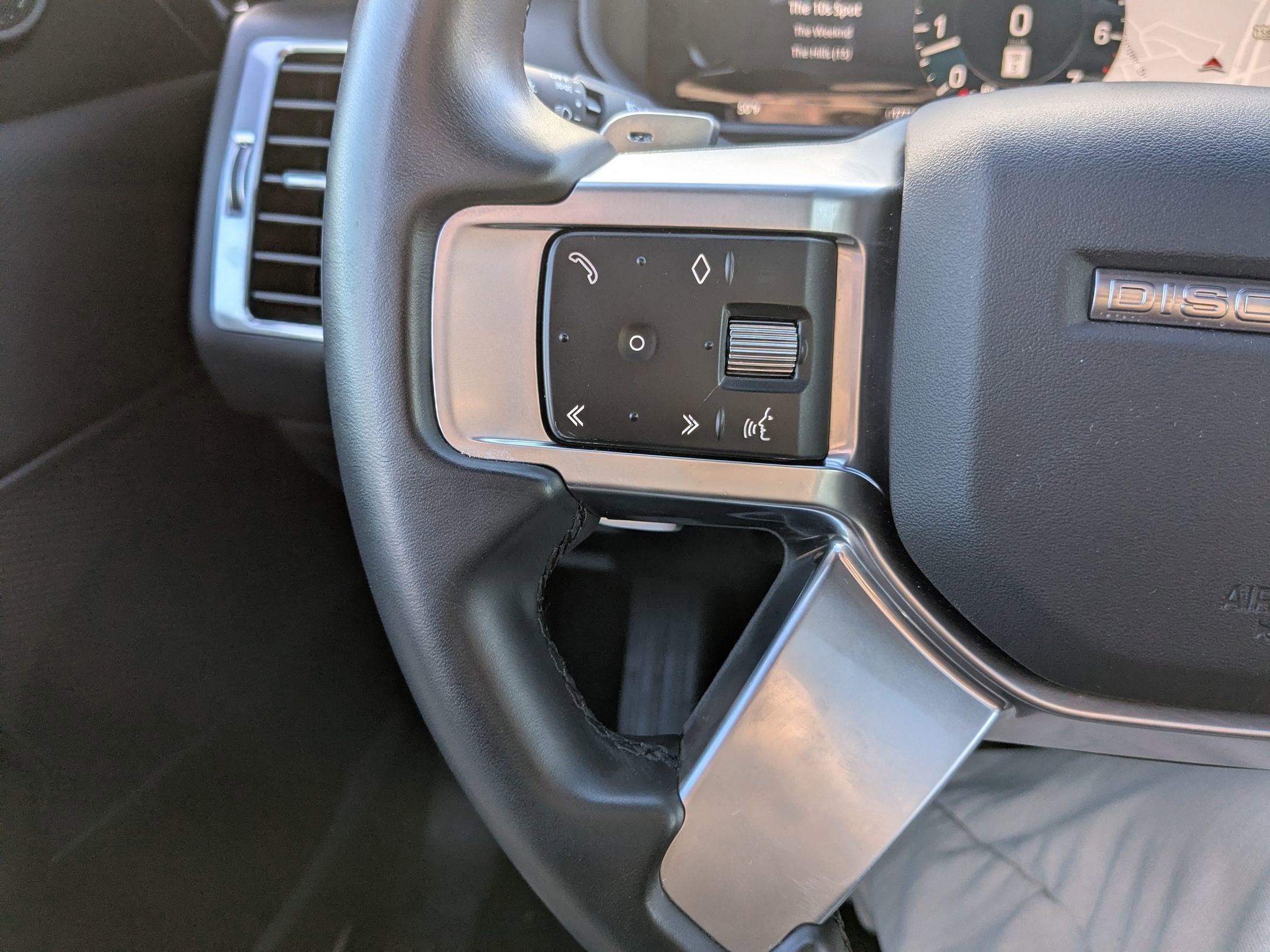 2023 Land Rover Discovery S R-Dynamic