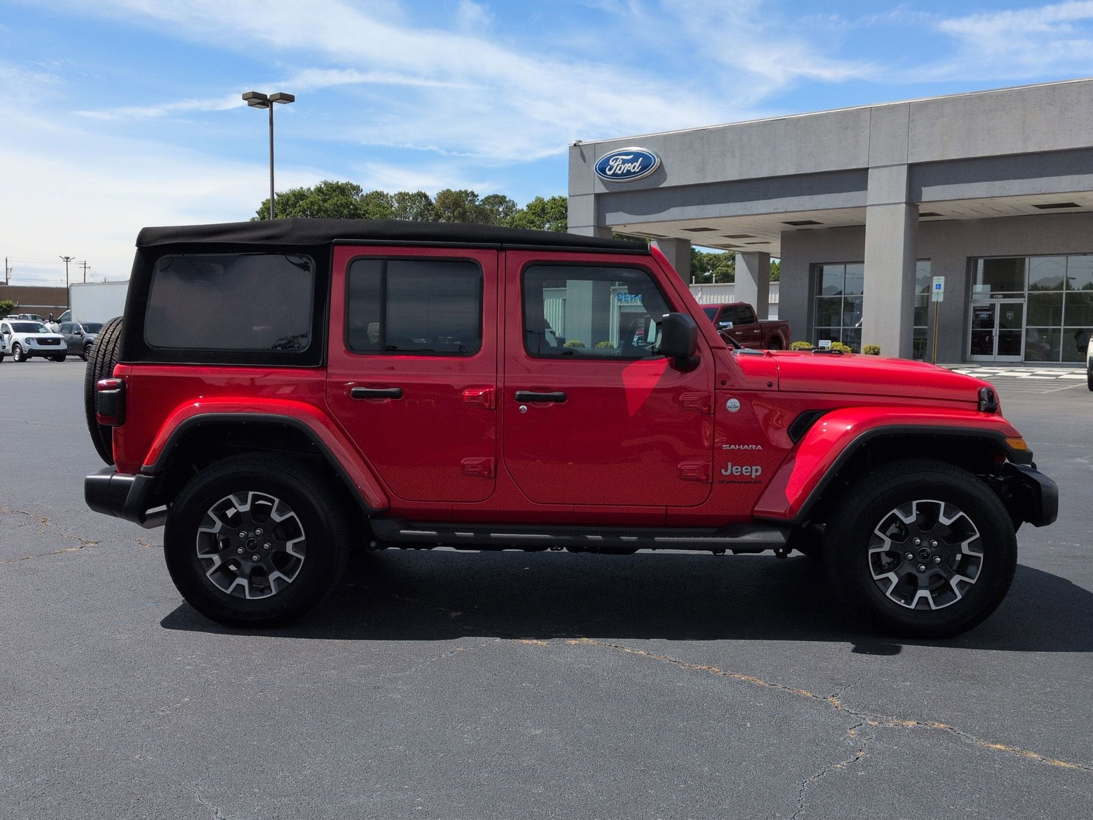 2024 Jeep Wrangler Sahara
