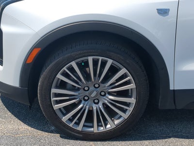 2024 Cadillac XT4 FWD Premium Luxury