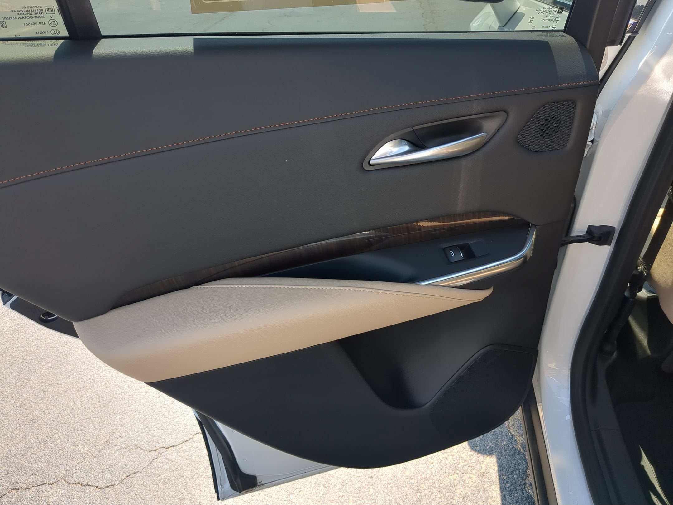 2024 Cadillac XT4 FWD Premium Luxury