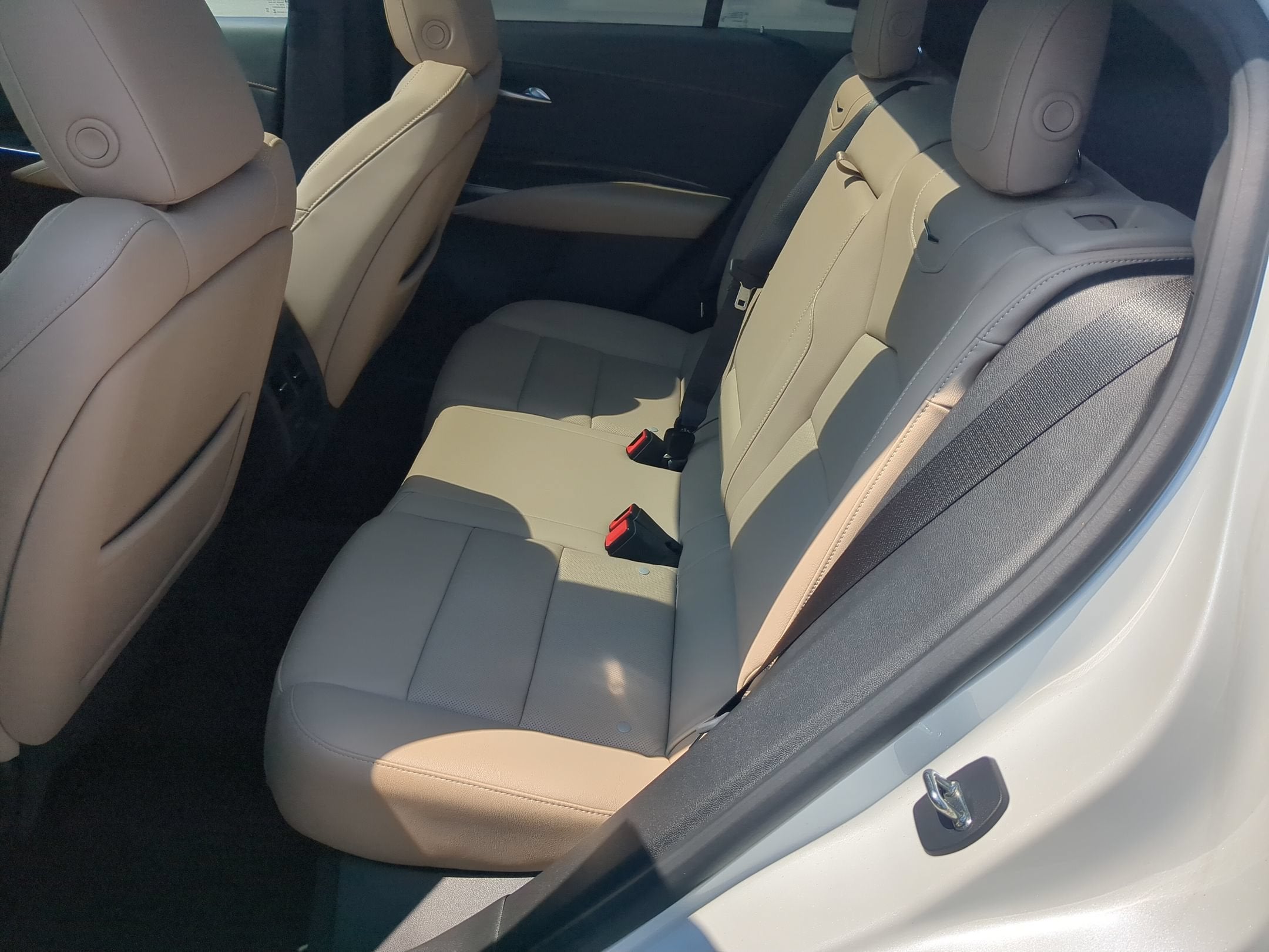 2024 Cadillac XT4 FWD Premium Luxury