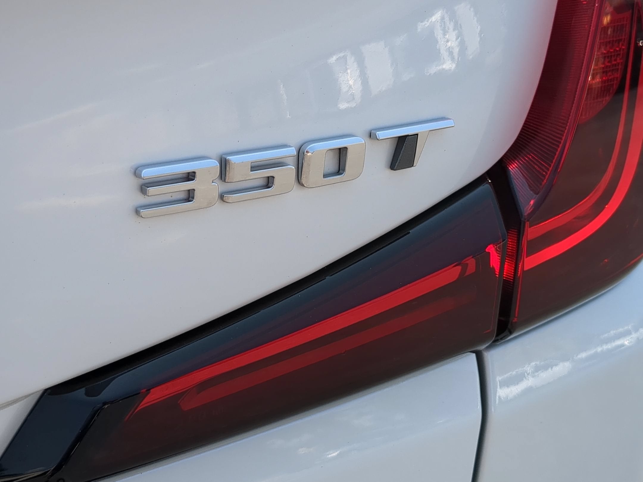 2024 Cadillac XT4 FWD Premium Luxury