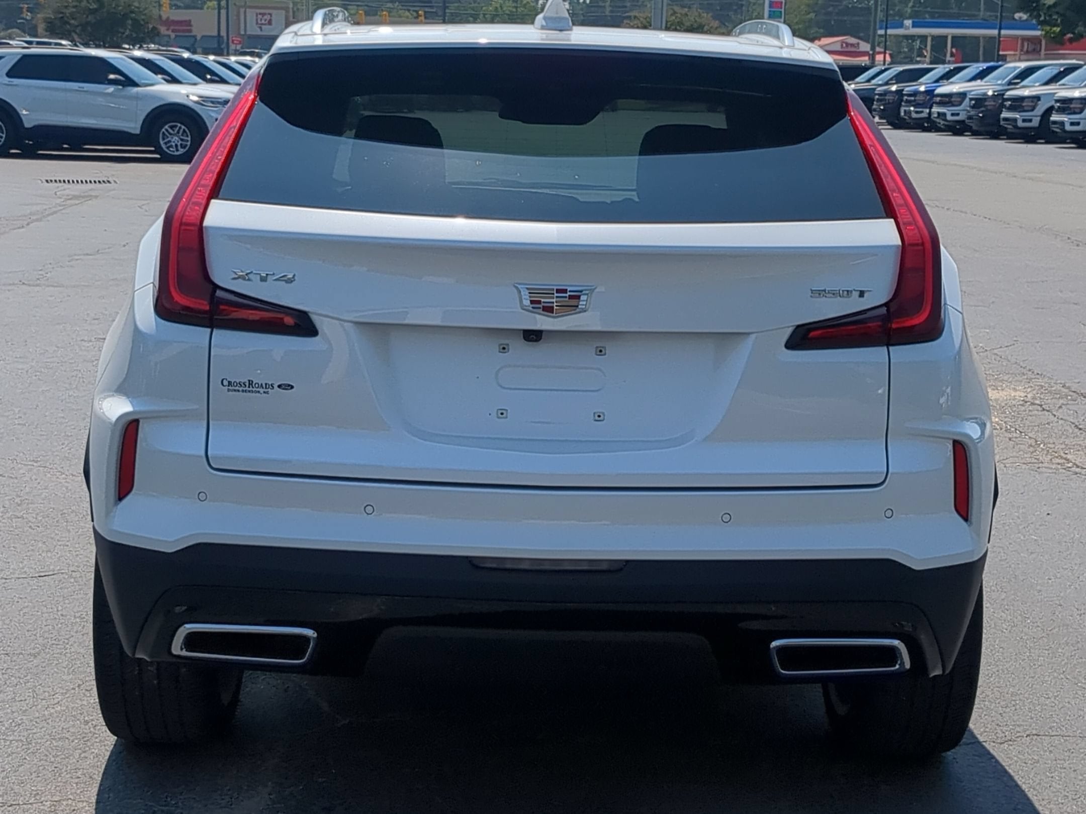 2024 Cadillac XT4 FWD Premium Luxury