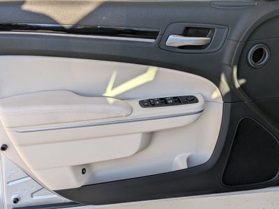 2023 Chrysler 300 Touring