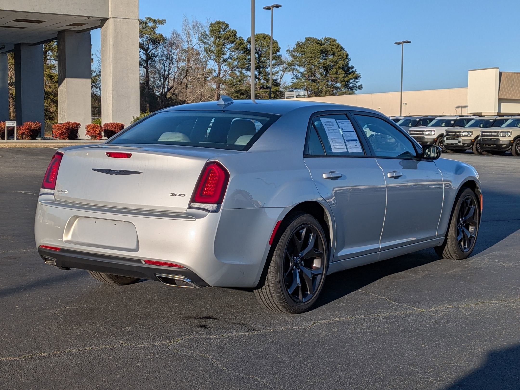 2023 Chrysler 300 Touring