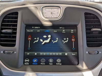 2023 Chrysler 300 Touring