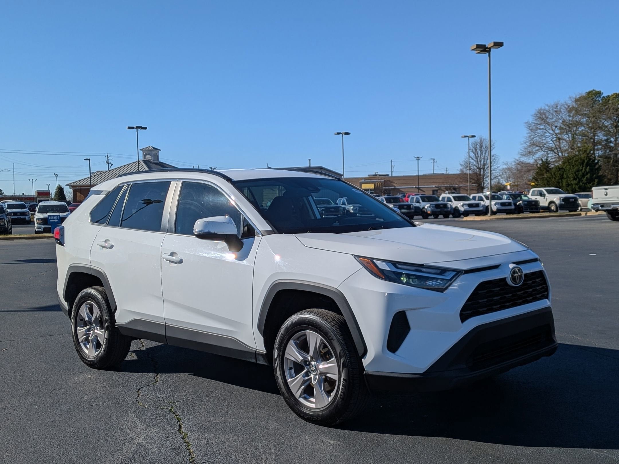 2022 Toyota RAV4 XLE