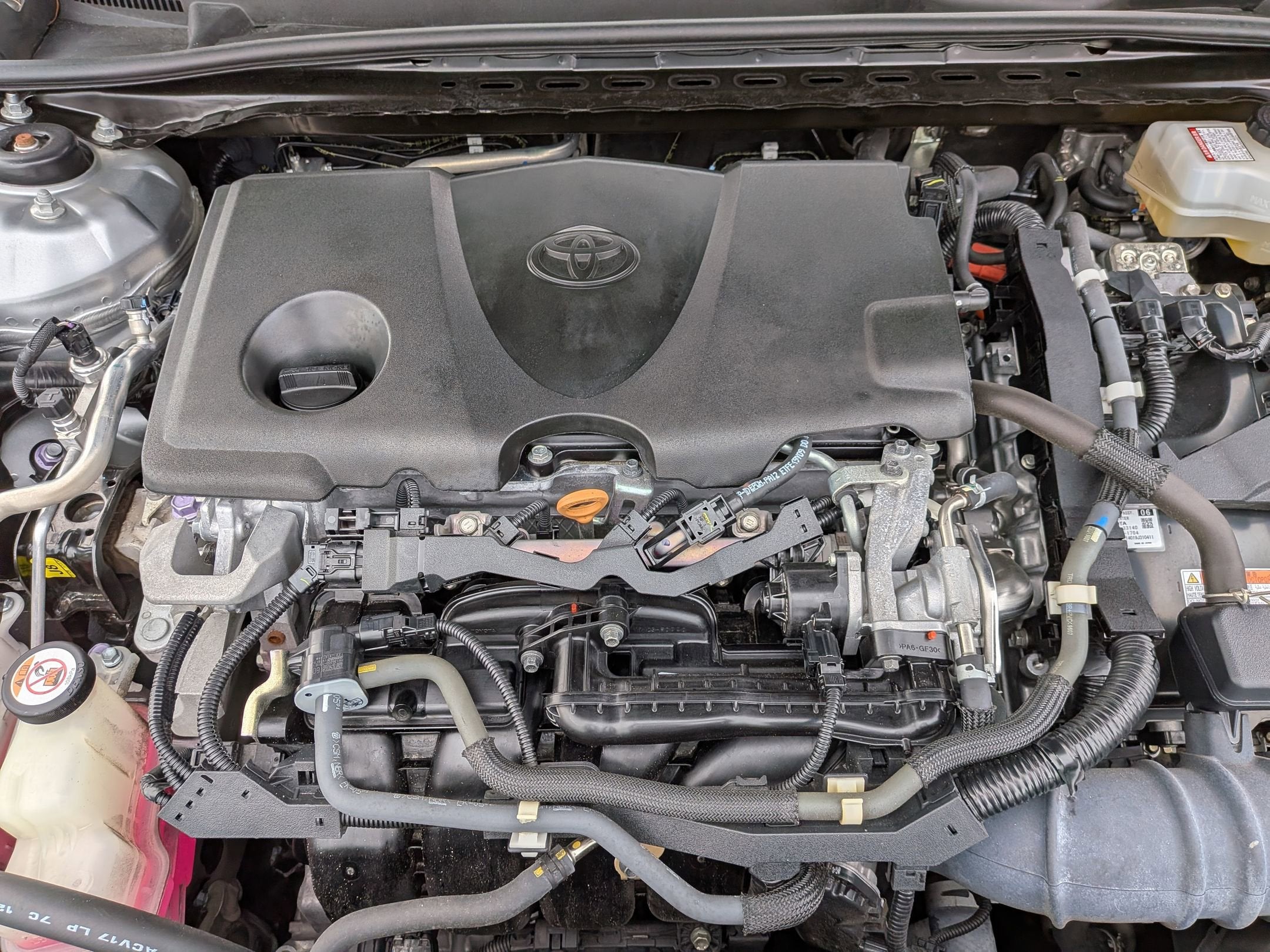 2020 Toyota Camry Hybrid XLE