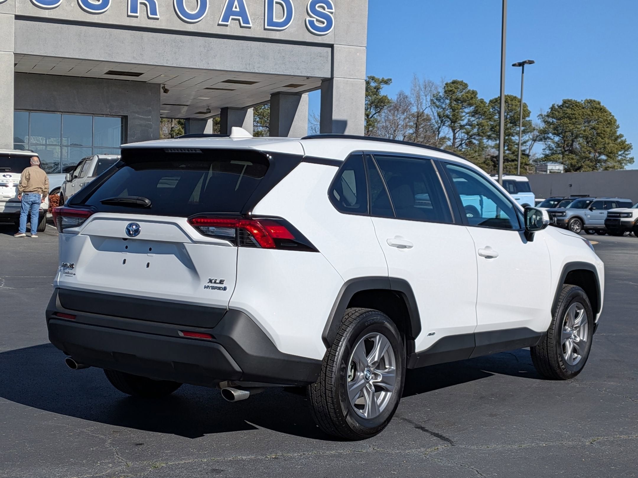 2023 Toyota RAV4 Hybrid XLE