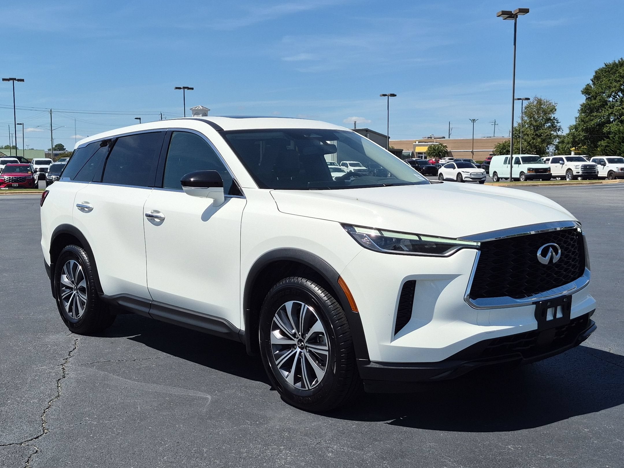 2022 INFINITI QX60 PURE